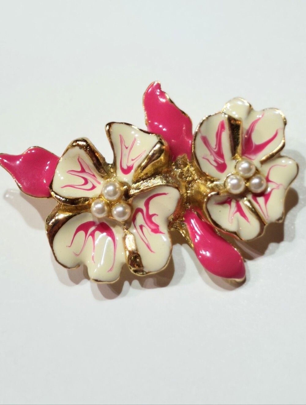Vintage Giovanni Enamel Flower Brooch Pin 1960s Mid Century Gold Tone Hot Pink